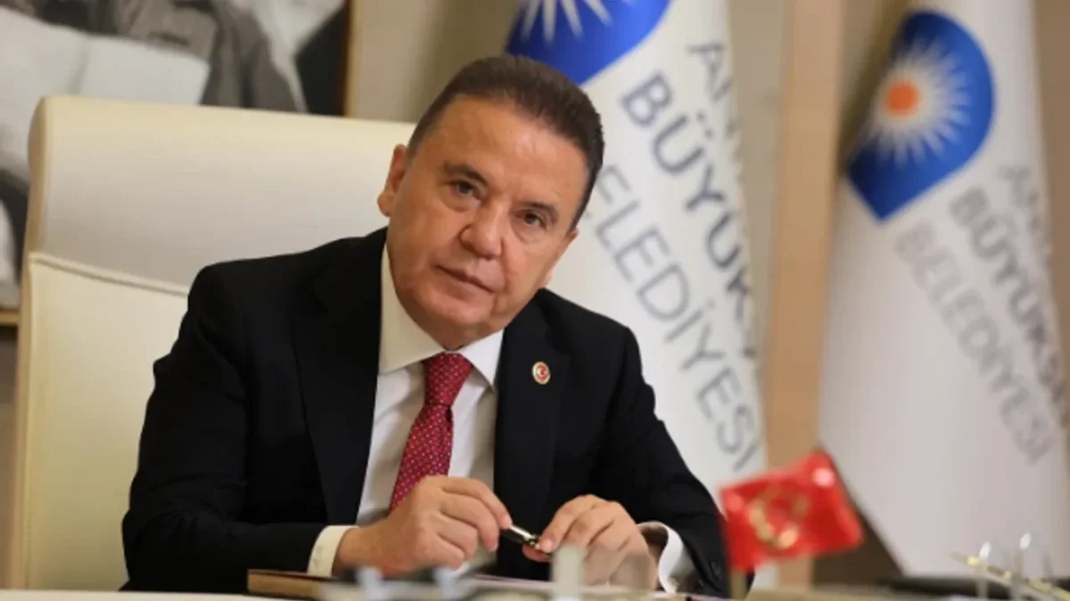 Antalya Büyükşehir Belediye Başkanı Muhittin Böcek’ten Üçüncü Kitap: Cezaevi Günleri ve İhanetler